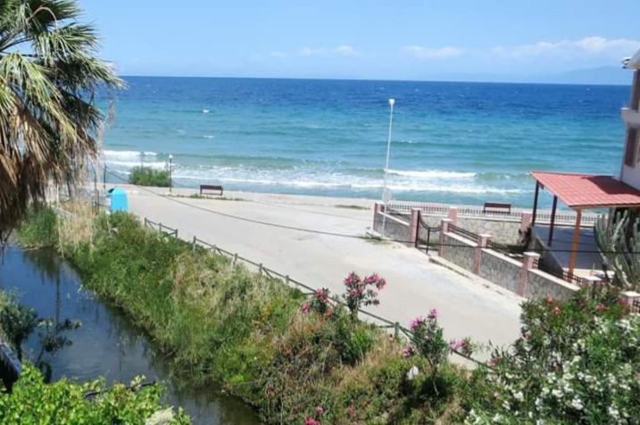 Samos Apart Pension Guzelcamlı Εξωτερικό φωτογραφία